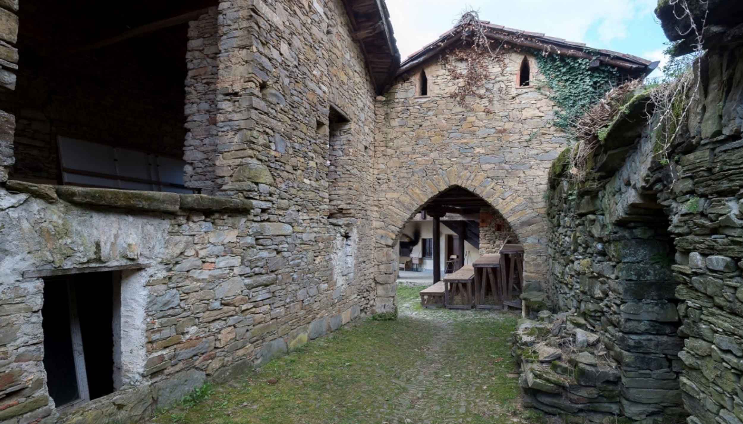 Borgo di Campisirago